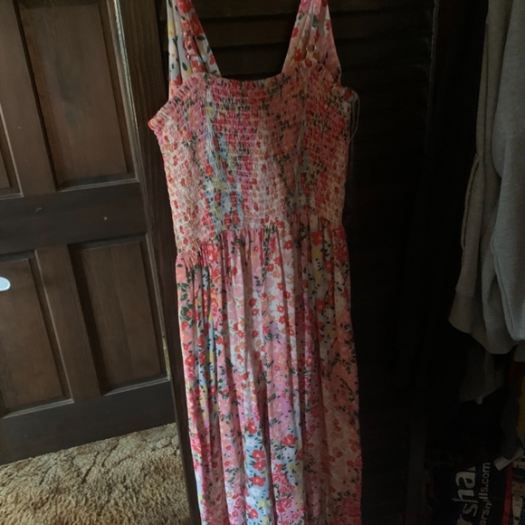 Angie - Picture 3 of 3